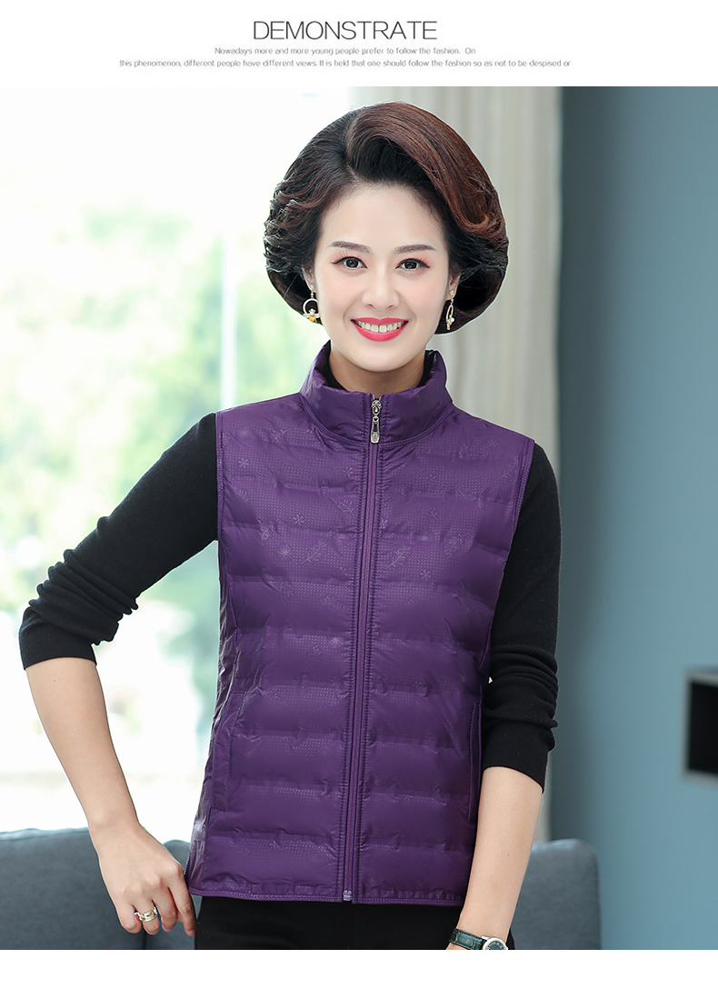 中老年人穿的女羽绒马甲中老年人马甲妇女2021新款中年妈妈秋冬马夹外