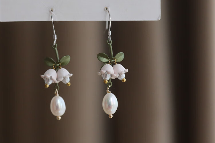 美芙仁网红同款仿真白色铃兰花植物耳环森系复古小花耳坠新年礼物虎年