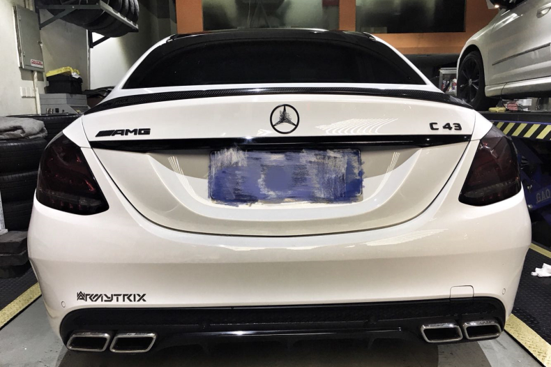 婉奇 奔驰改装4matic字标amg黑标c200l gle350尾标v8biturbo新款 s级