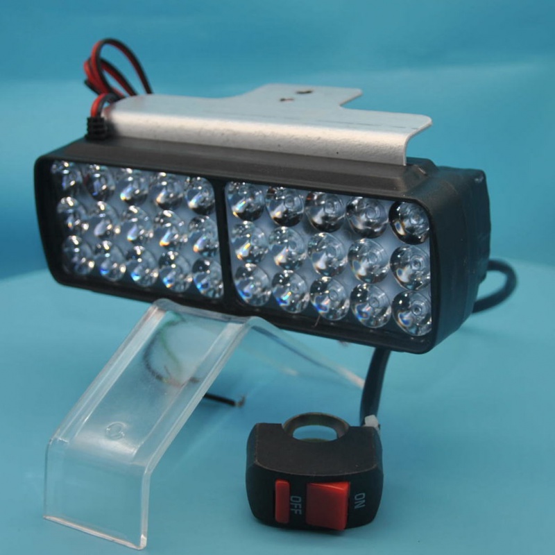 电动车前灯led灯 摩托车超亮大灯电动车改装led灯三轮车聚光防水灯 超