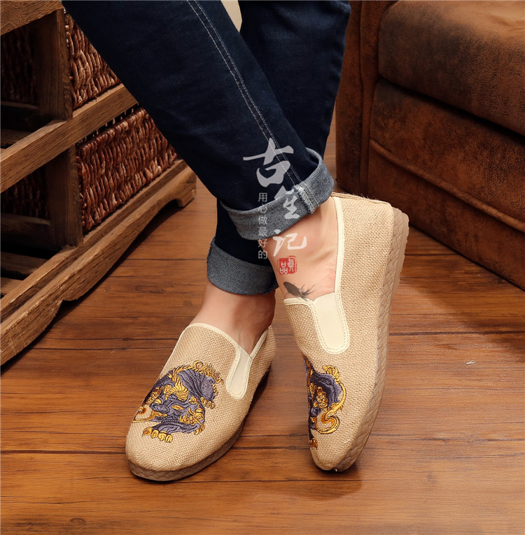 方钻 一脚蹬绣花鞋布鞋男云南大理民族特色纯手工士亚麻草编龙腾绣花