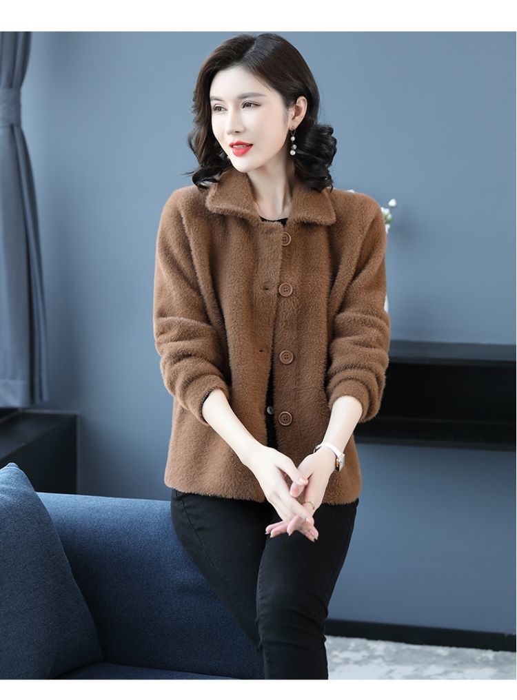 早春短款外套女2022外衣女士短款外套春秋新款妈妈冬装加厚外搭毛衣