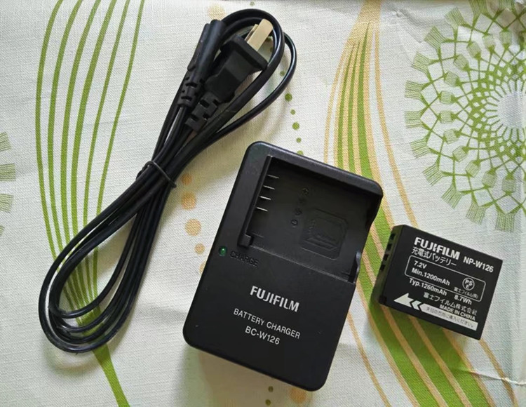 富士xt3xt30xt10xt20xt100xt200微单相机电池充电器npw126