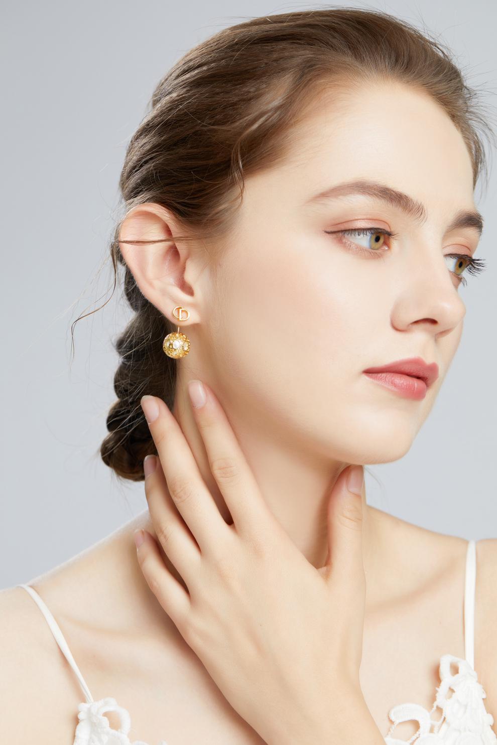 闵莱cd耳环经典球形藤条镂空珍珠前后佩戴个性银针耳钉感小香耳环