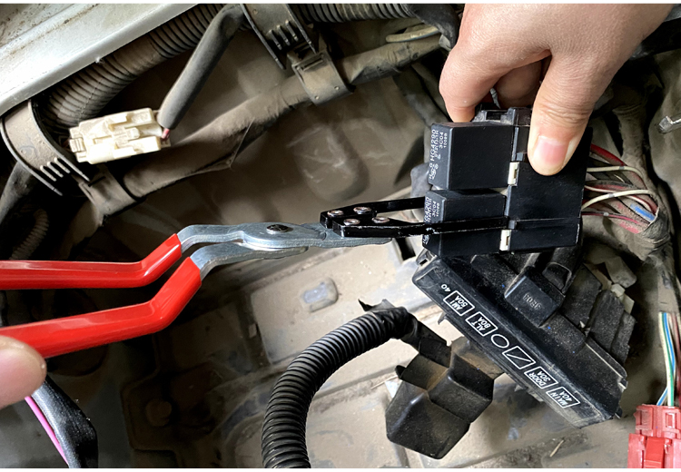 御舵五金汽车继电器拆卸拔取钳拉拔拆卸器保险丝拔继电器取钳拆卸汽修