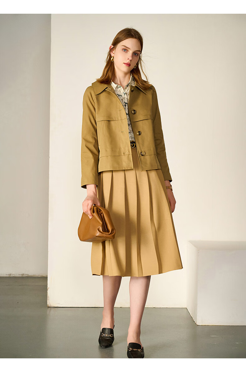 法曼萱浅驼色方领短款风衣外套女秋季2022年新款时尚气质长袖上衣浅