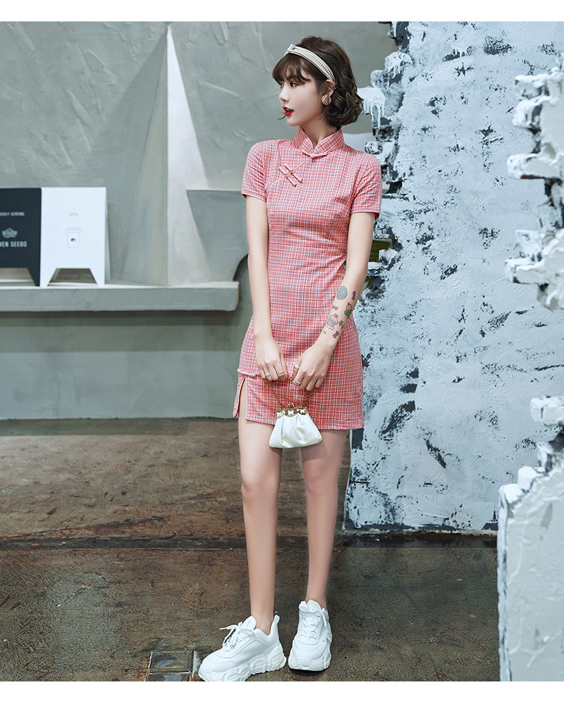 町鸾复古短款文艺气质格子旗袍女2021年秋季新款加大码弹力棉清新修身