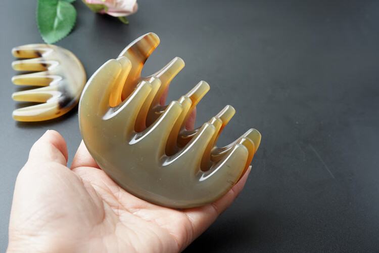 五齿牛角梳 白牦牛角梳子天然牛角五齿经络梳加厚头部按摩疏通男女头