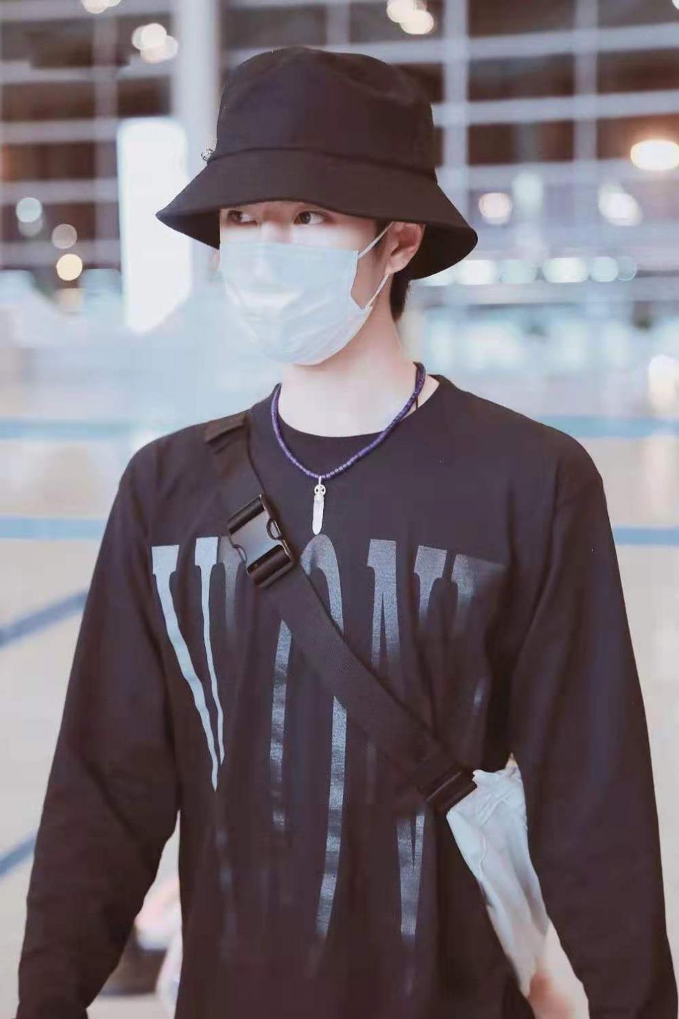 潮牌vlone卫衣王一博欧美潮牌大v春秋冬季情侣款休闲上衣高街嘻哈无帽