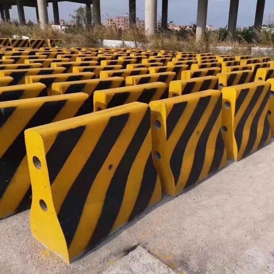 水泥隔离墩水泥墩高速公路施工分流隔离墩混凝土隔离墩石块石墩石马