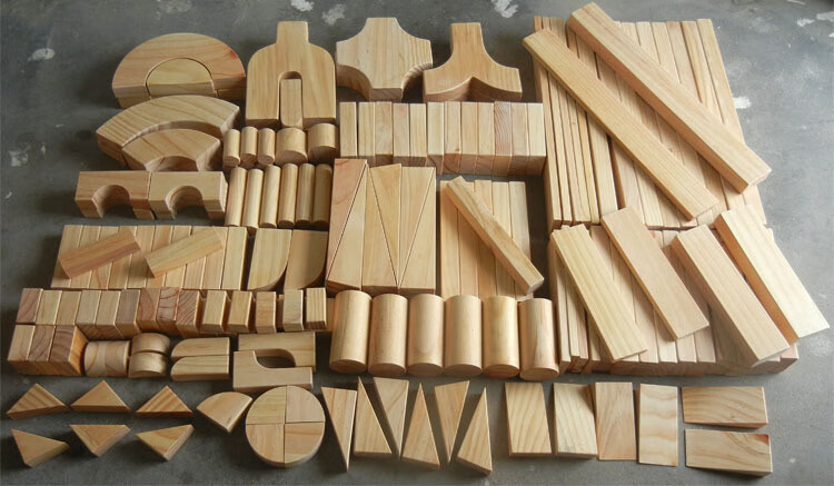 幼儿园大型积木建构区原木色实心木质大块安吉积木拼装搭建玩具定制