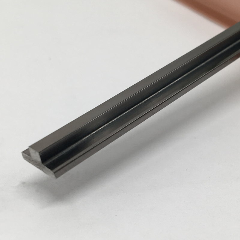 智航钛金条不锈钢t型条实心吊顶黑钛金压条收边木柜门背景墙金属u型