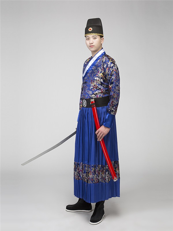 锦衣卫飞鱼服绣春刀皇帝龙袍衙门捕头服装明朝官服男古代囚服少年衣服