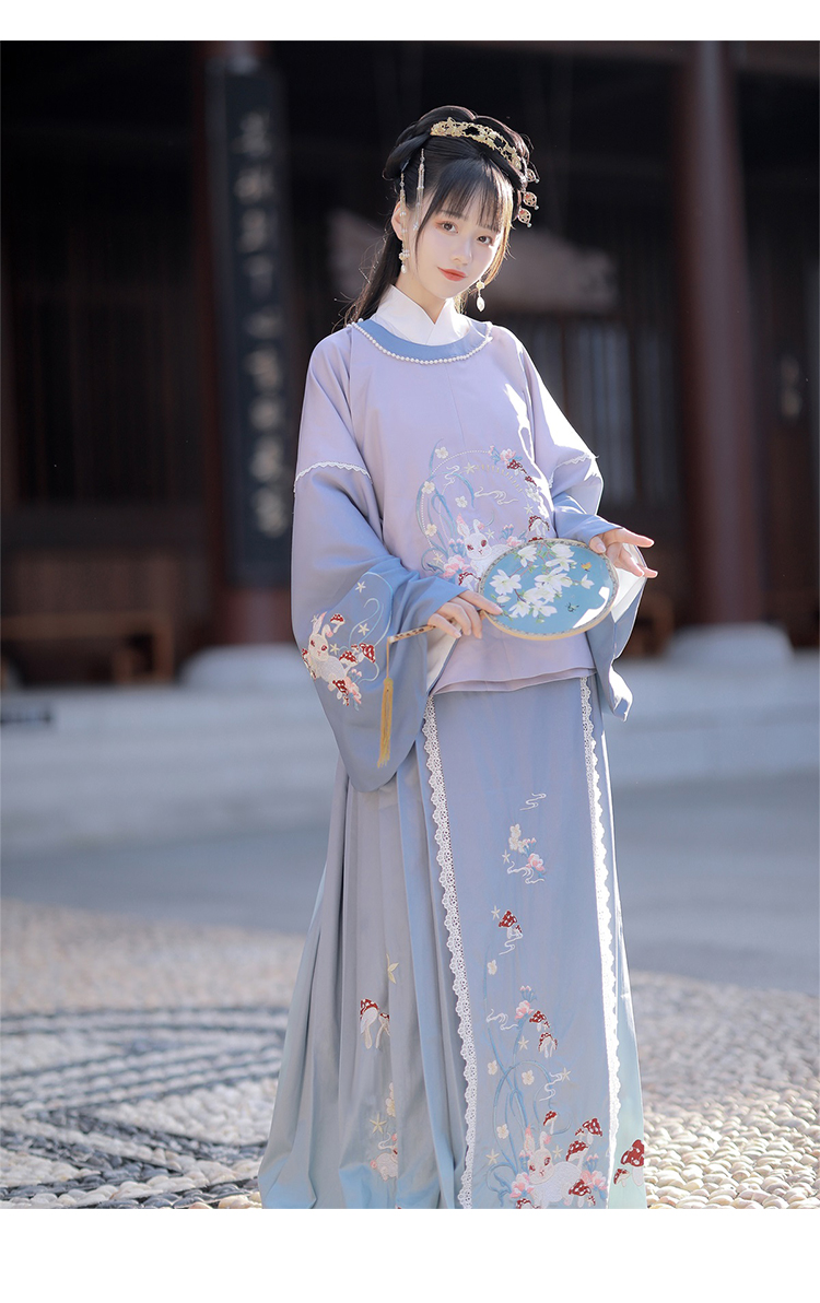 exemaba茕茕稚兔原创汉服女圆领明制袄裙套装古风少女拜年马面裙春秋