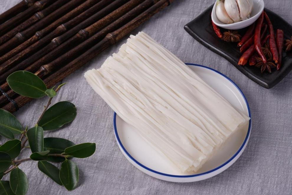 晨臻云南特产粑粑精然饵丝陆良丝 每袋500g真空包装 半干中粗饵块丝 1