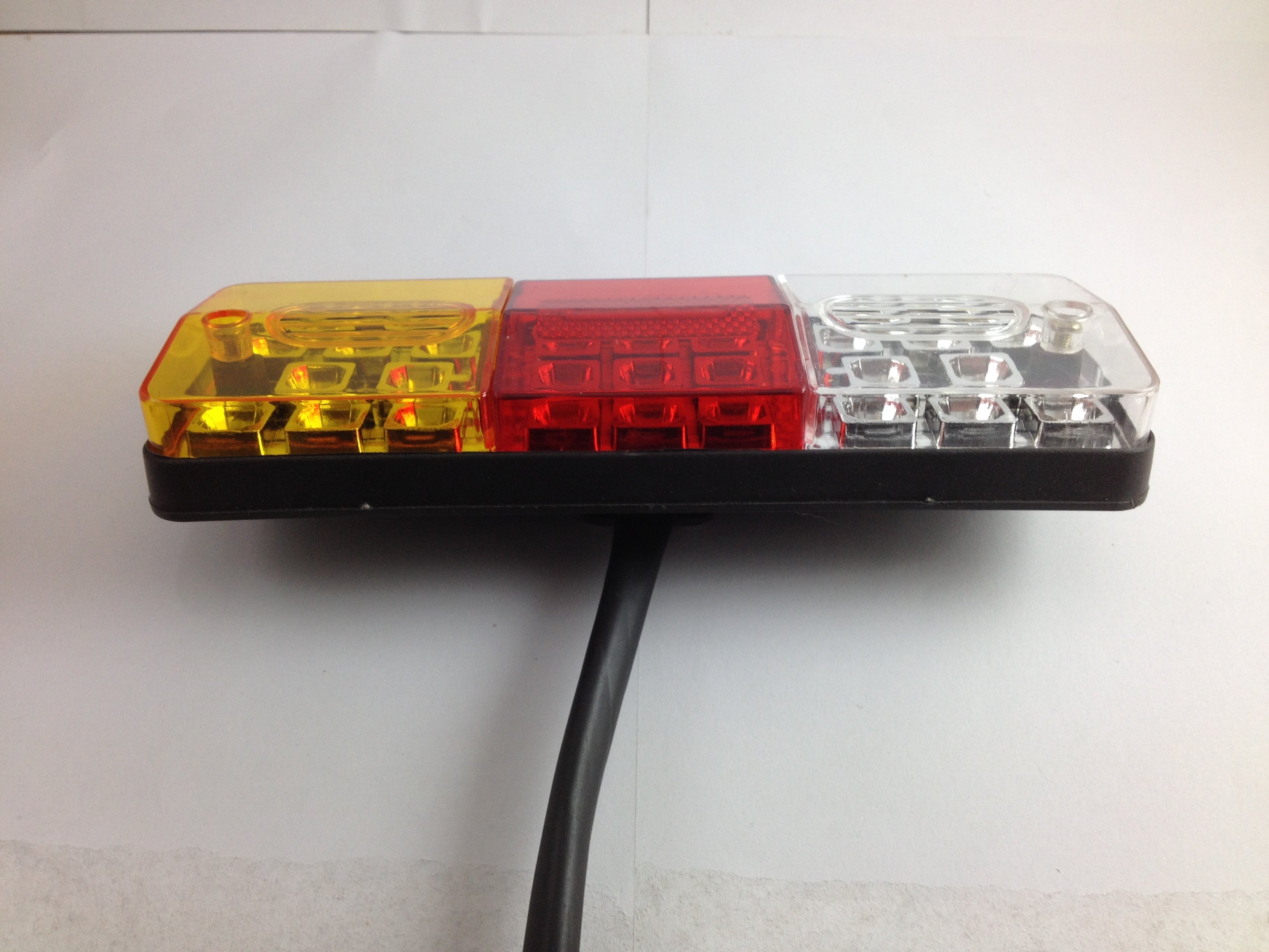 电动三轮车led后尾灯总成通用转向灯刹车灯行车灯倒车灯12v48v60vled