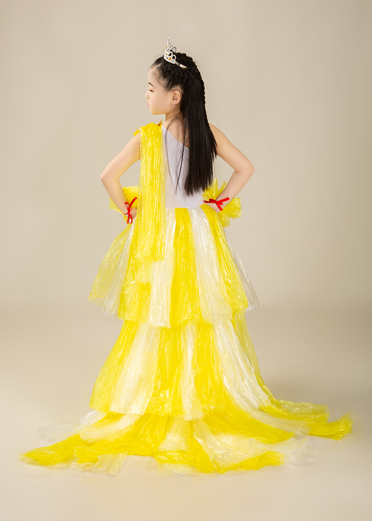 环保时装秀女孩新款环保服装儿童时装秀演出服手工材料时装秀diy亲子