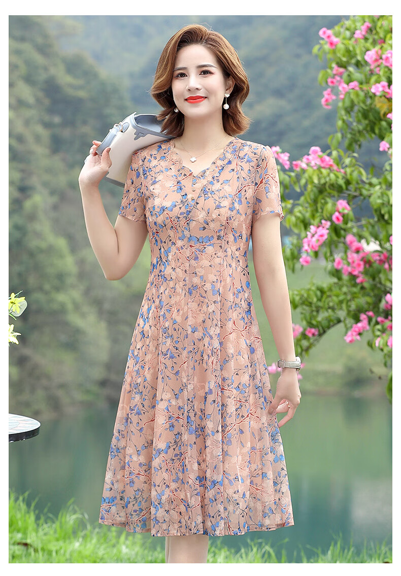 到膝盖的连衣裙妈妈夏装雪纺碎花中年妇女装气质40岁50中老年洋气网纱