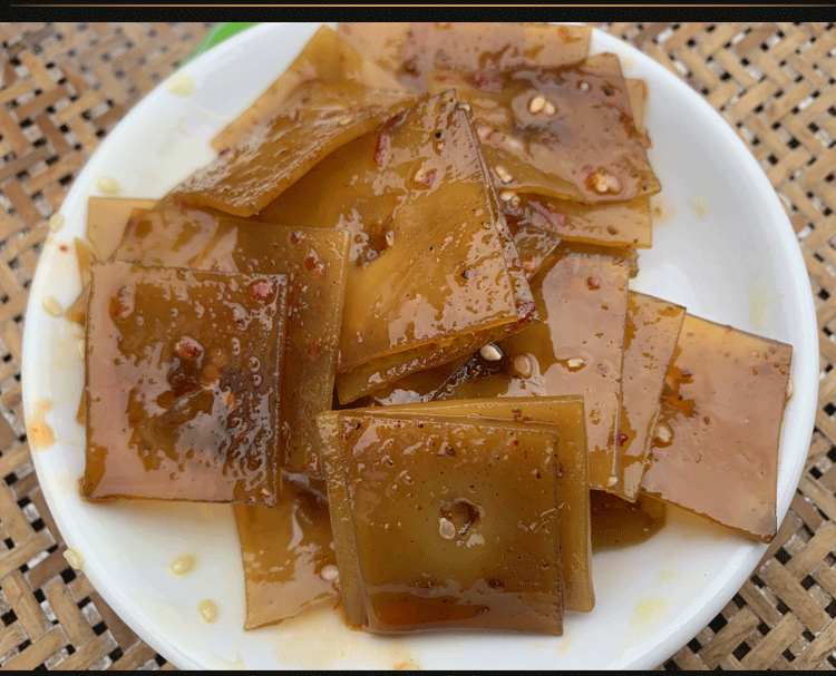 四川重庆梁平特产五香麻辣达州开江豆干辣条袁驿竹乡串串小吃零食麻辣