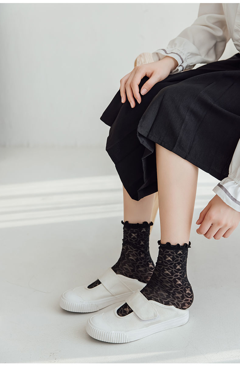 袜子女蕾丝黑白中筒袜春夏网眼透气薄款木耳花边潮日系堆堆袜黑四叶草