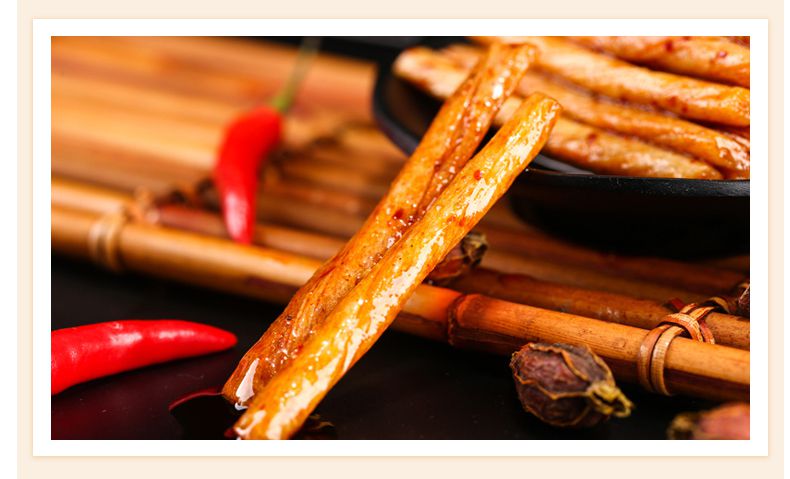 盐焗鸡筋辣条麻辣素食面筋素鸡筋牛筋休闲零食品小吃批发盐焗素鸡筋