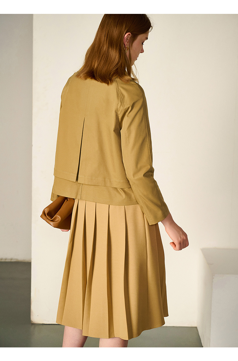 法曼萱浅驼色方领短款风衣外套女秋季2022年新款时尚气质长袖上衣浅