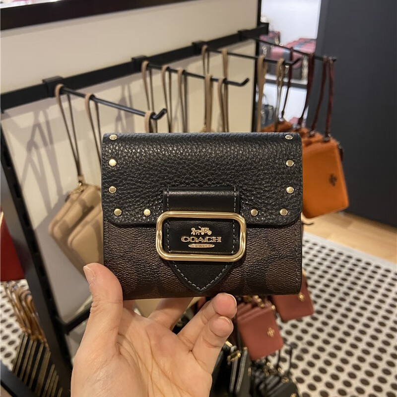 ae5f558e5d9a82a6.jpg