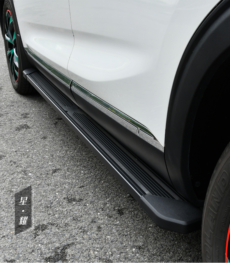 适用于理想one脚踏板原厂迎宾侧踏板one专用上下车门改装车踏板汽车