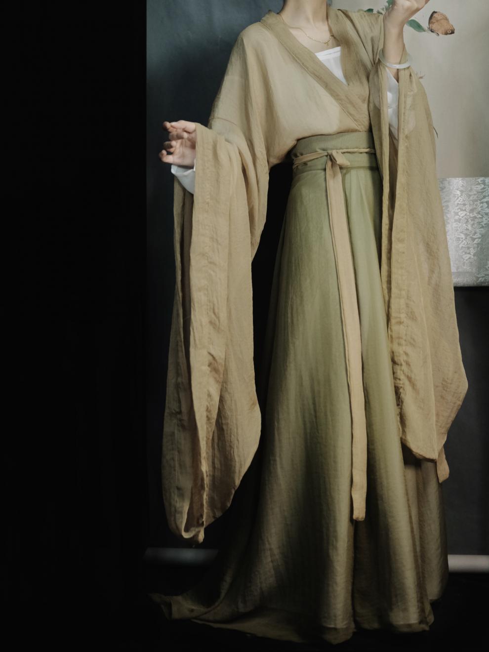 汉服女 青衫吟原创汉服女南北朝大袖儒一片式破裙汉服 枯叶(单件大袖