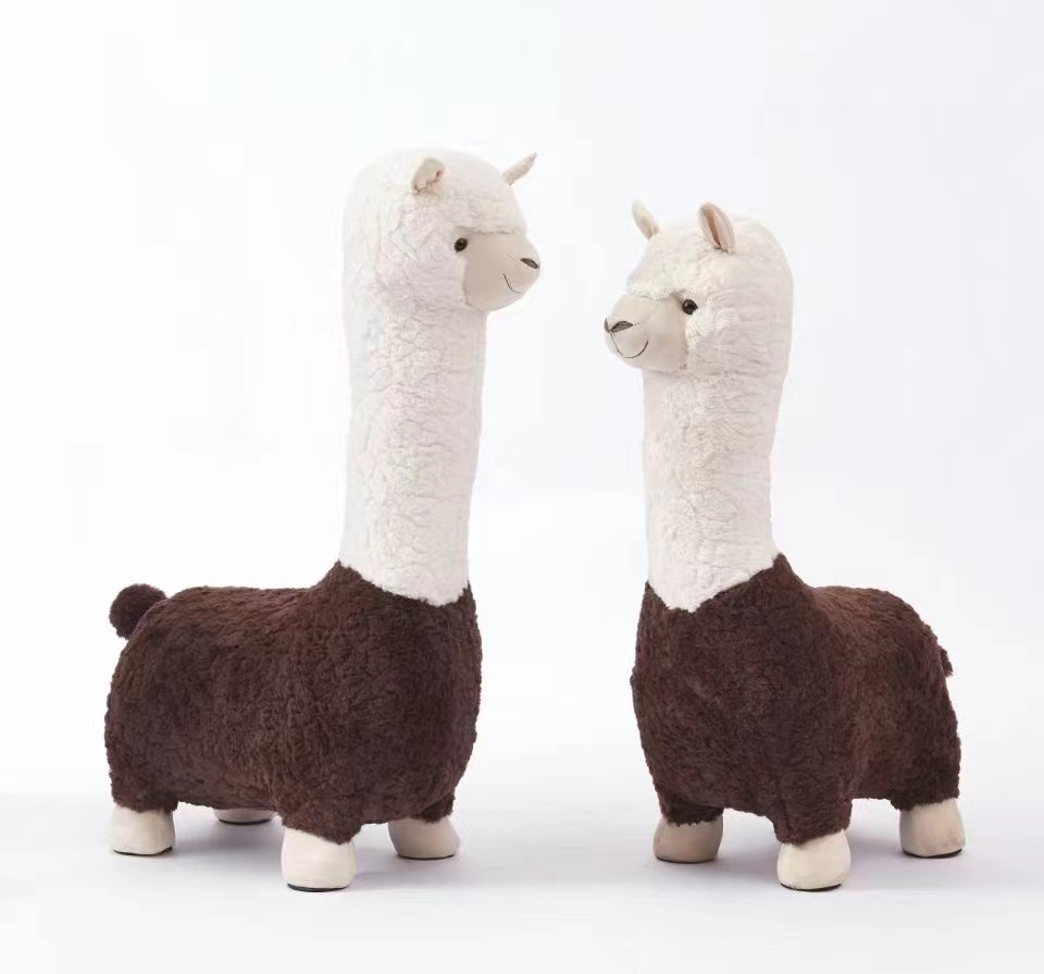 舒绮梦创意羊驼动物座椅客厅简约凳子设计师名宿沙发椅