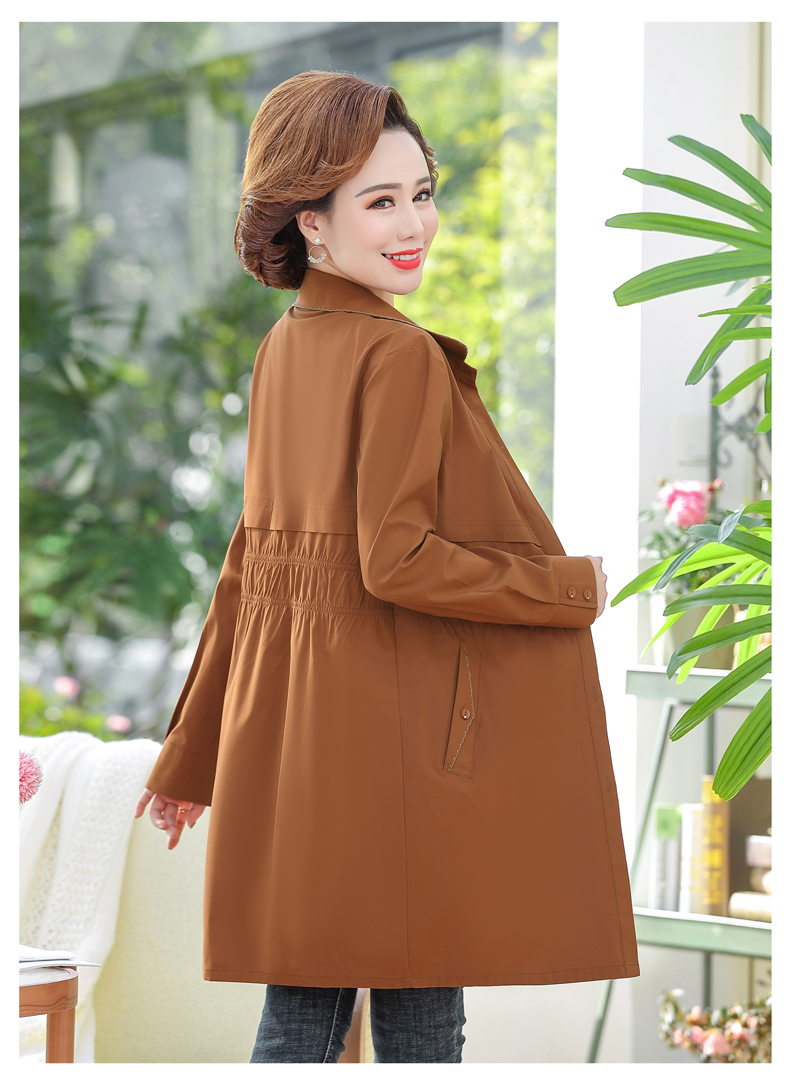 称美中老年女装秋装外套405060岁新款中年妈妈装春秋季薄款风衣中长款