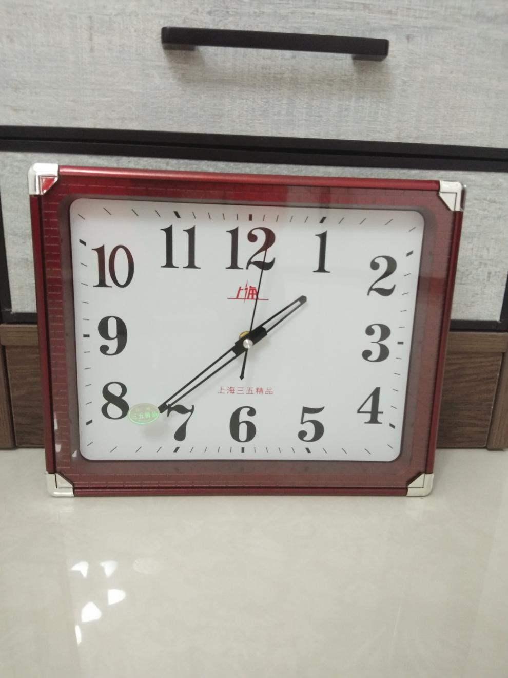 动力类型:电池表盘形状:方形功能:日历风格:简约适用场景:客厅类别