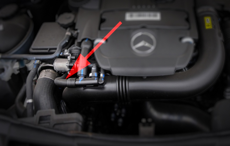 适用于奔驰c180废气管c200c260e260e200进气管m271发动机空滤管空气