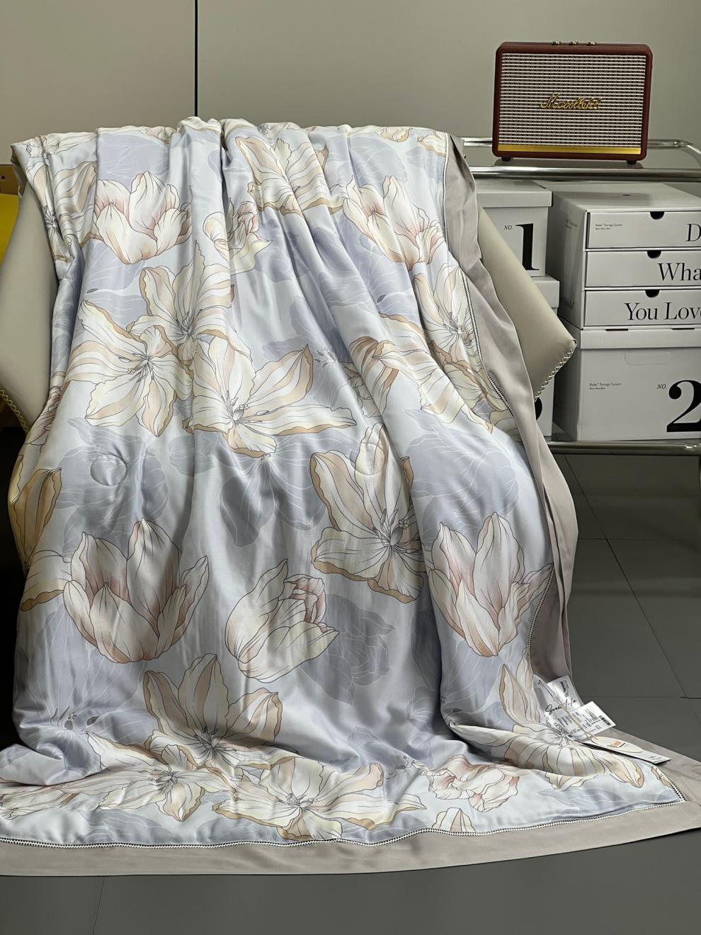 富安娜天丝夏凉被四件套冰丝空调被夏季薄款被子可水洗机洗双人花开