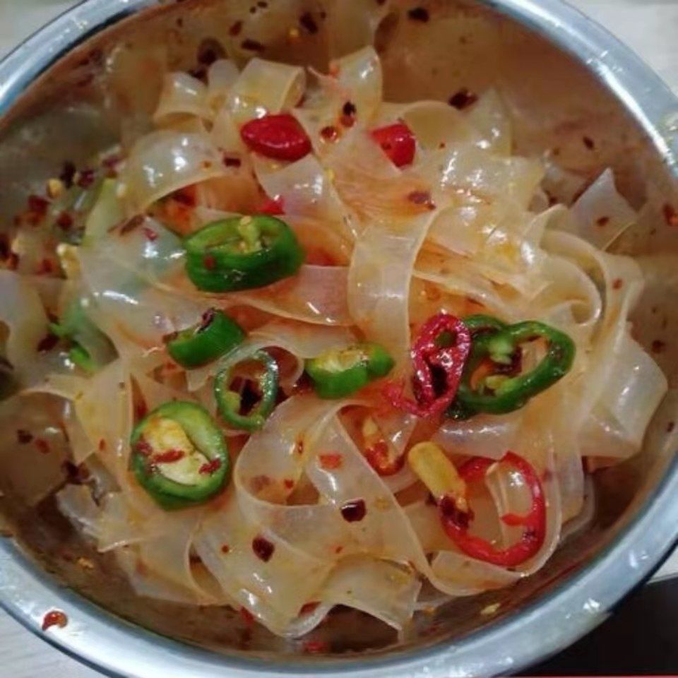 凉皮干货凉拌菜简单方便口感爽脆大拉皮口感软滑商用批发水晶粉皮1斤