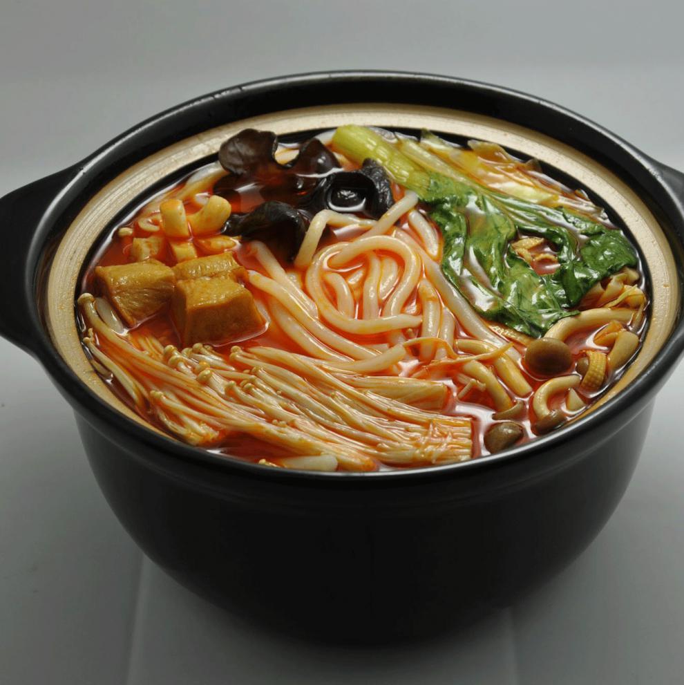 梅河口米线 东北砂锅香粗米线粉 云南过桥砂锅粗米线麻辣韩香汇东北