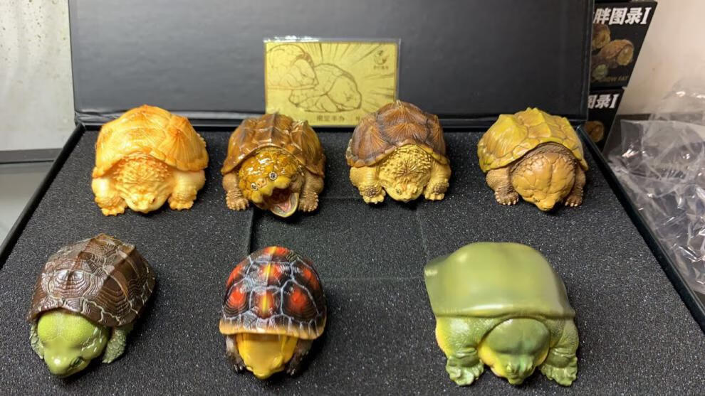 心宽体胖系列动物星球心宽体胖系列白化鳄龟手办限量初版稀少现货手办