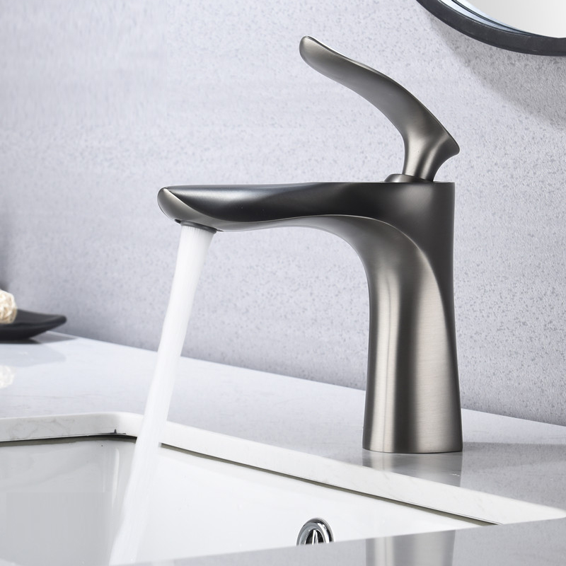 当代水龙头德国德国当代面盆龙头全铜冷热出水黑色金色台上台下盆水