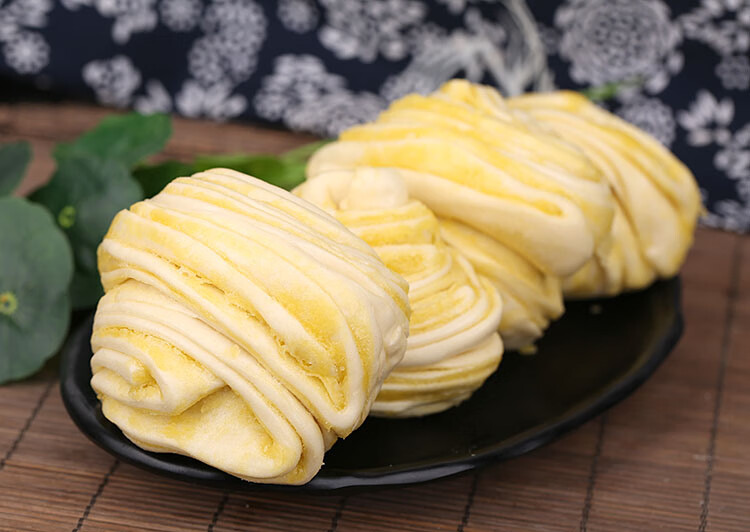 呼市特产胡麻油花卷馍地方特色小吃美食早餐蒸馍馒头烤馍馍咸油旋