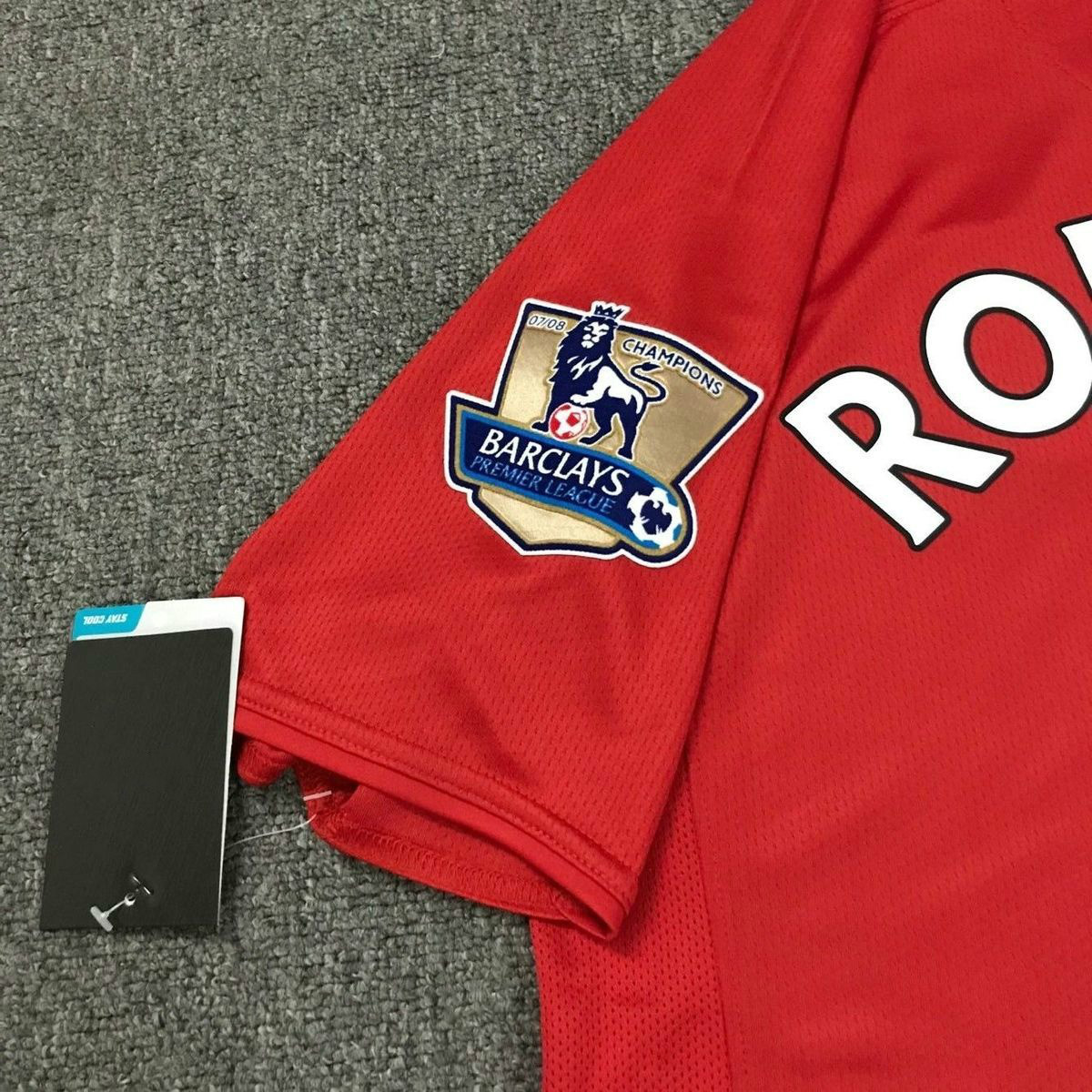 苛鱼支持国货李宁 滕讯体育nba专营0708曼联主场球衣7号c罗复古经典