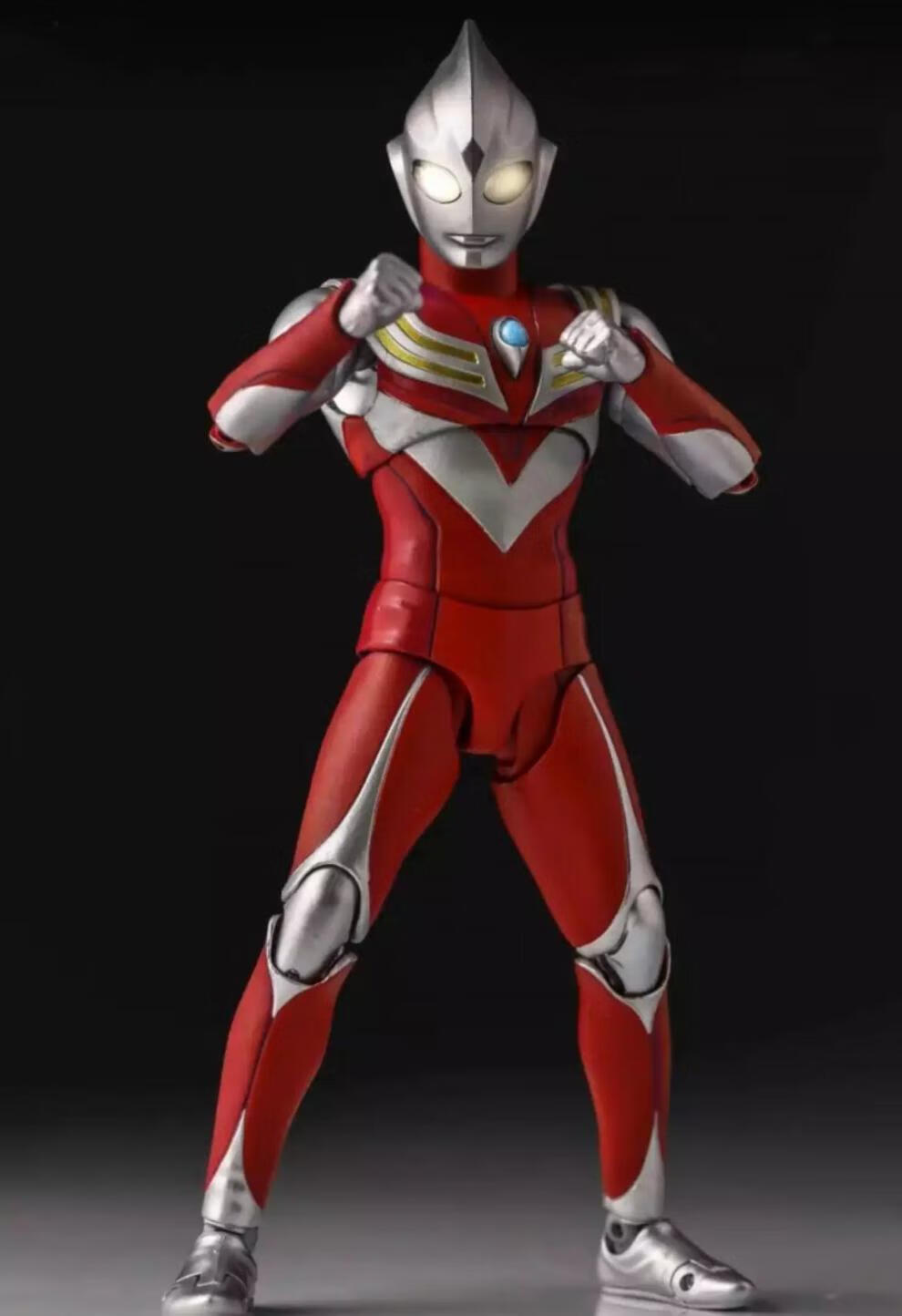 万代(bandai) shf骨雕迪迦奥特曼强力型儿童男孩超可动玩具人偶模型