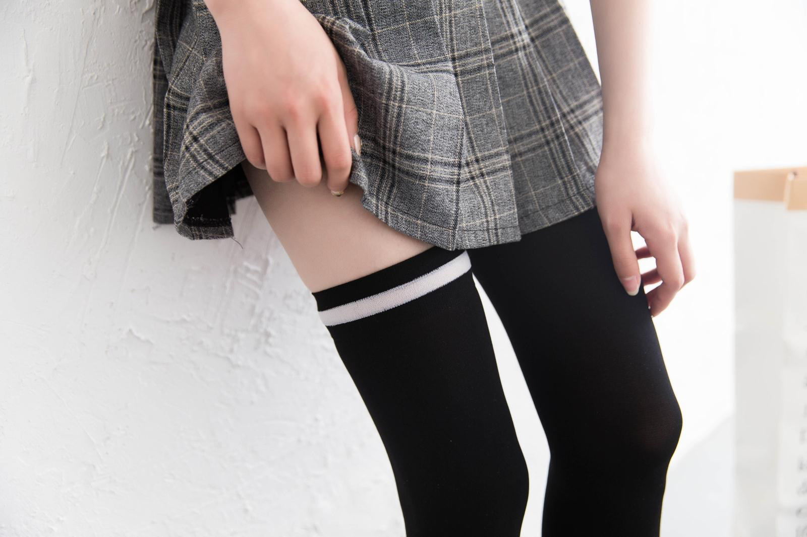 伪1娘衣服超长日系大码加长cos过膝长筒袜女装丝袜衣服用品 黑白条纹