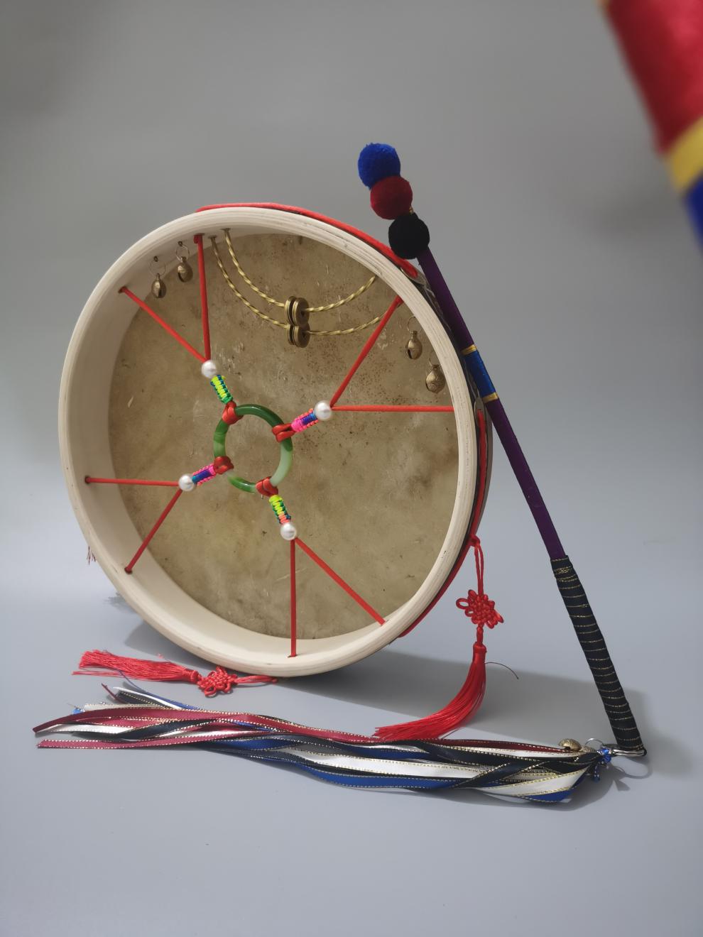 萨满鼓文王鼓二神鼓黑牛皮萨满跳大神鼓镇堂鼓单面手抓鼓藤条鼓鞭品质