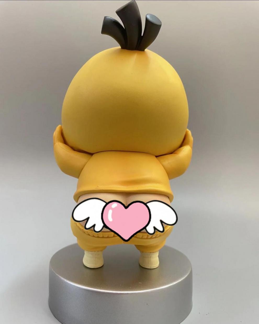 新款蜡笔小新手办新之助cos可达鸭屁股创意生日礼物公仔汽车可爱车载