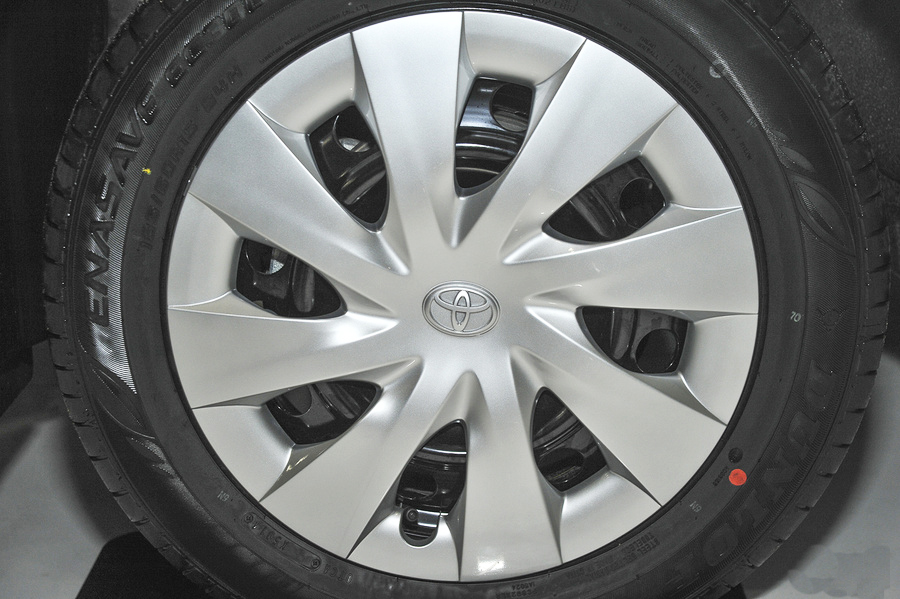 适用于丰田威驰轮毂盖钢圈罩14寸15寸原装致炫致享雅力士花冠雷凌铁圈