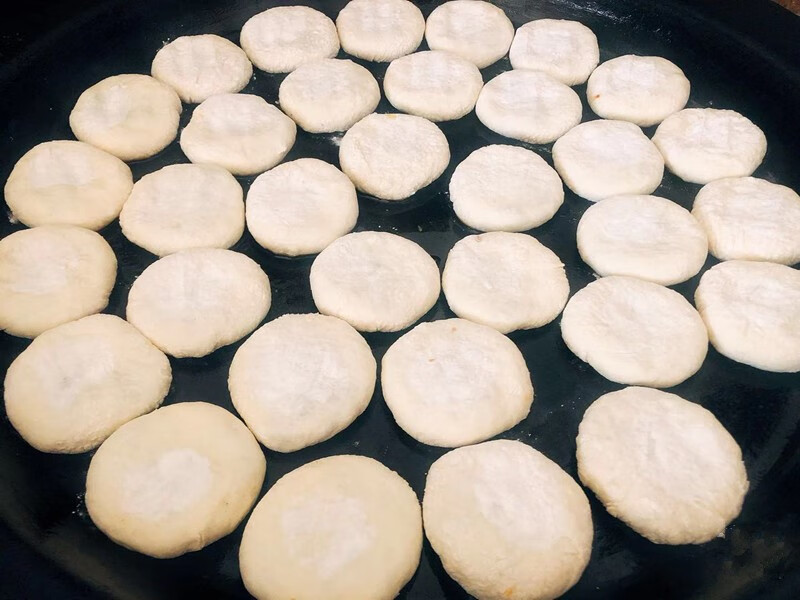 安徽池州特产香花粑粑池州小粑生煎包煎饺家乡味道池州粑粑9粉丝大