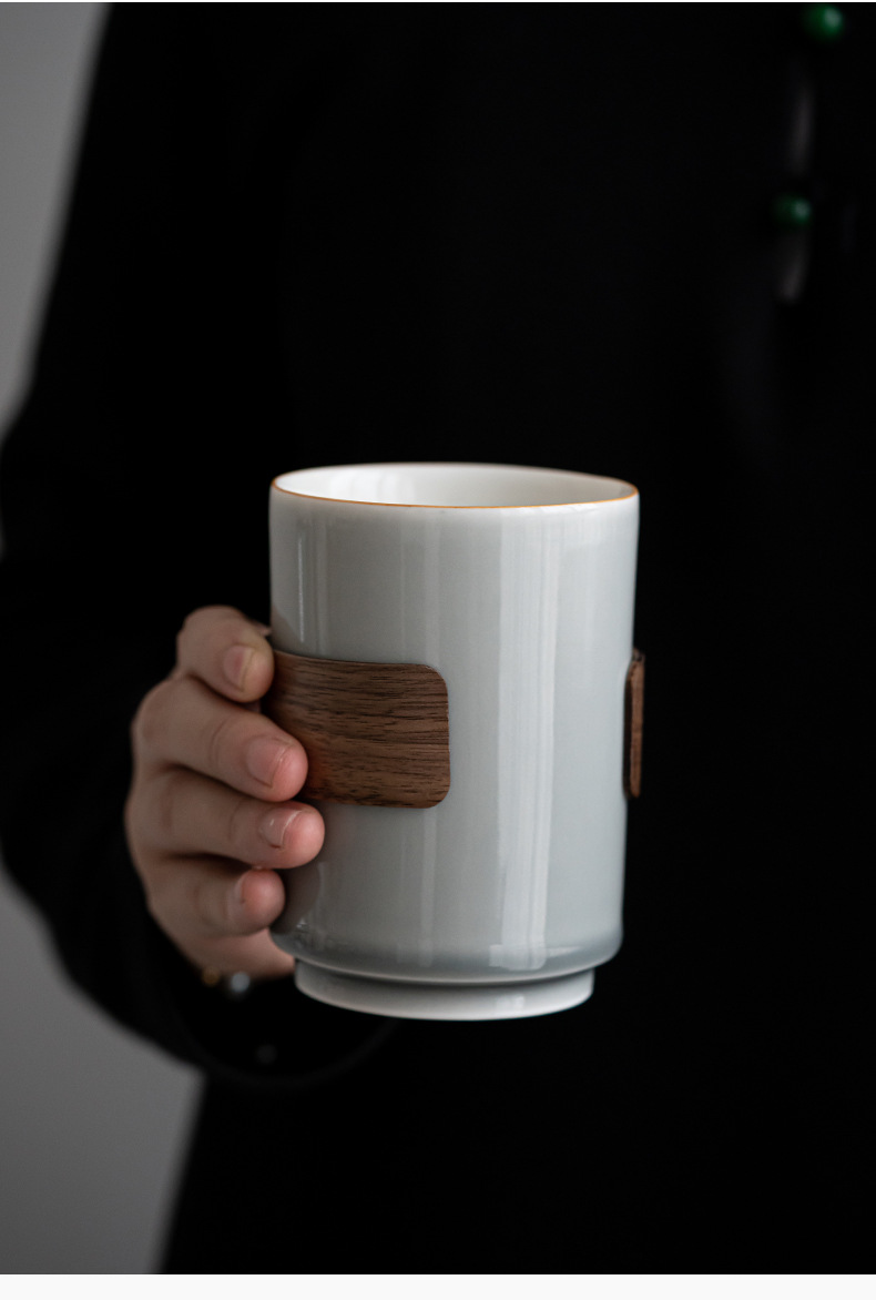 品茶客高端日式简约冰灰烟灰釉陶瓷茶杯大号主人杯个人办公单杯竹木扣