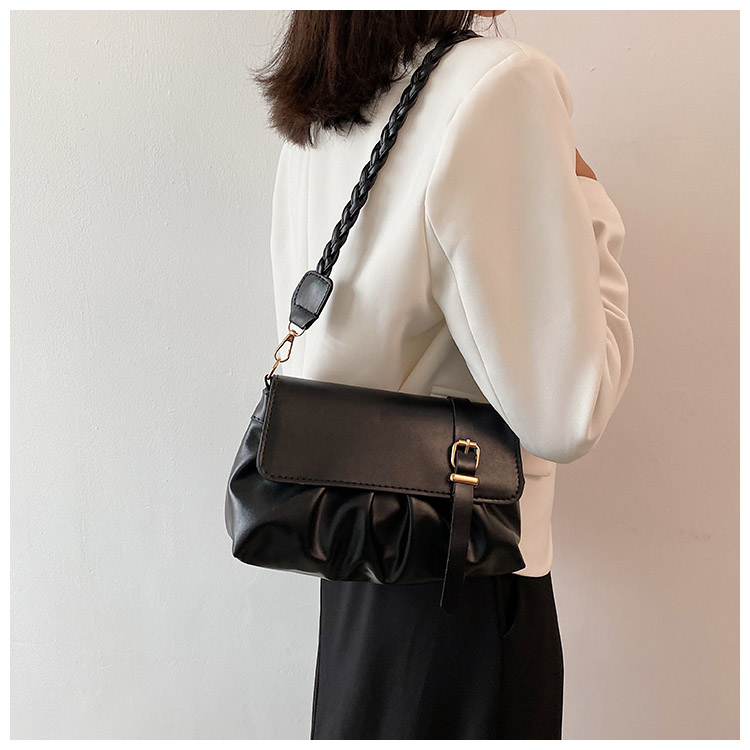 女生包包斜跨包女2021新款潮时尚斜挎包夏季百搭ins小众单肩腋下包