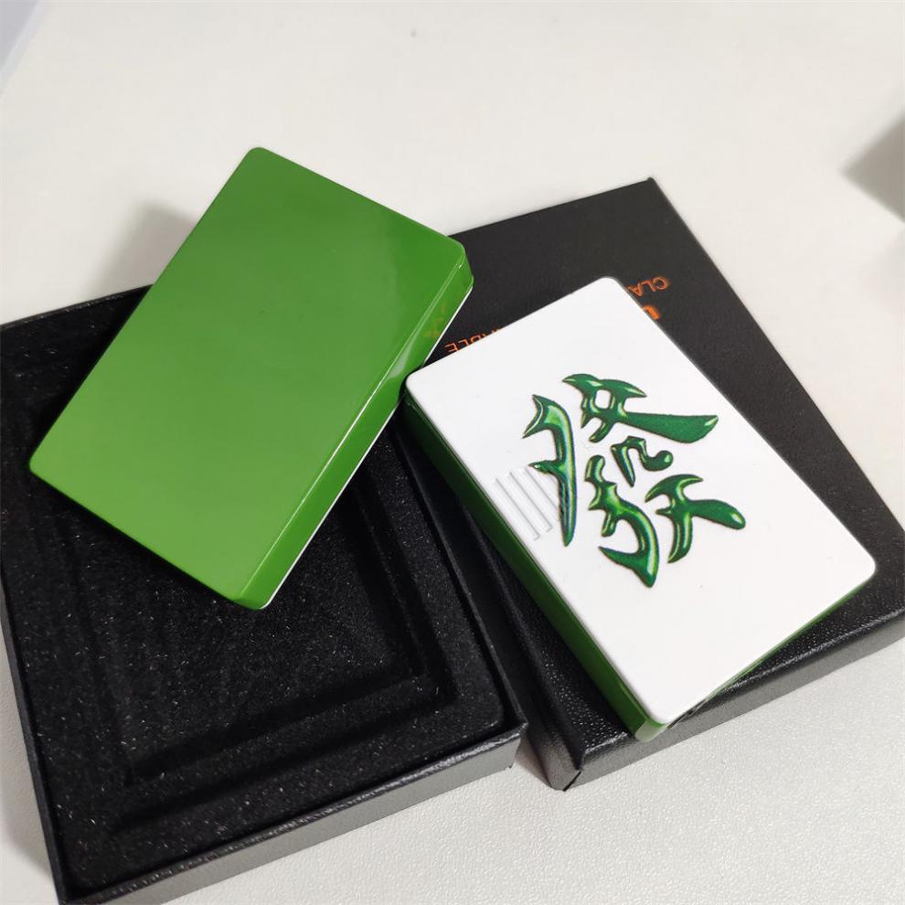 格漫朵 创意发财麻将防风打火机颜值点烟器红中绿火充气花式男女生日