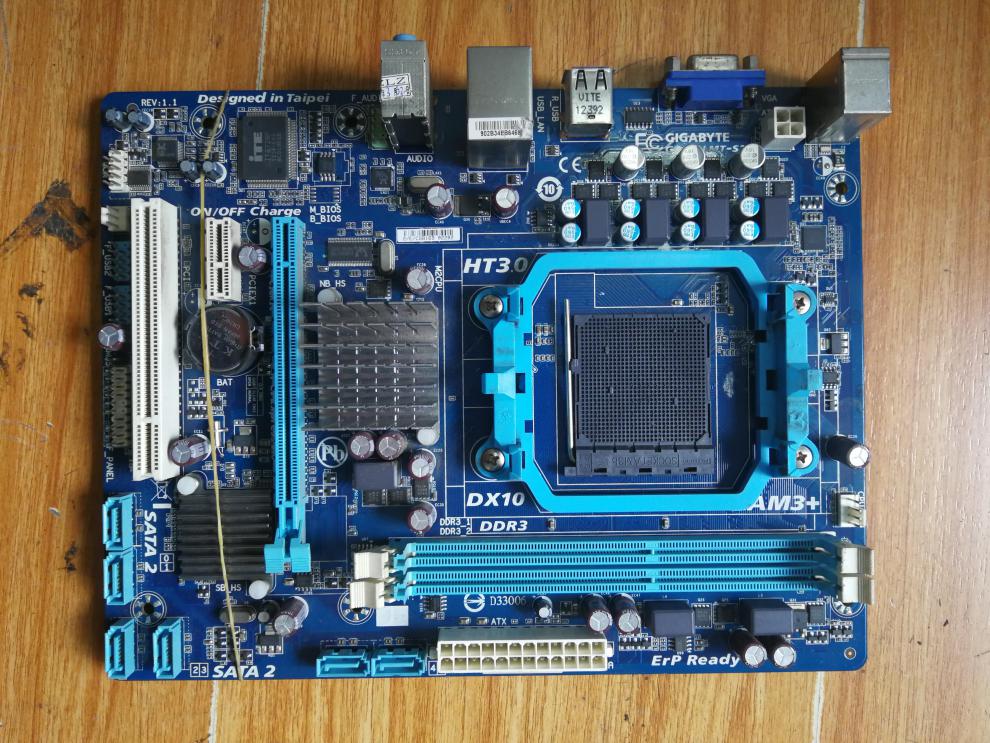 asus/华硕 m5a78l-m lx3 plus am3集显,am3b拼n61/n68/880/7 天蓝色